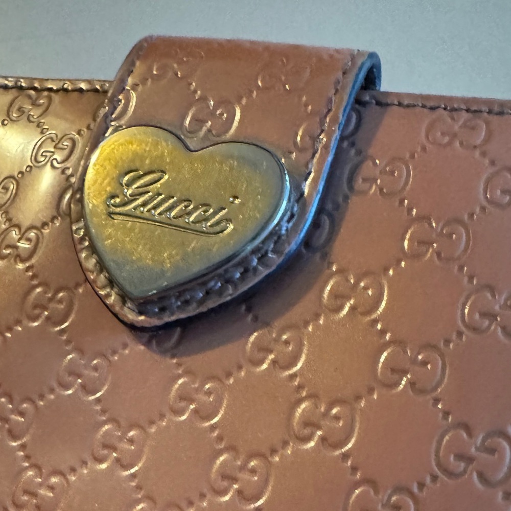 GUCCI Guccisima Patent Leather long Heart Wallet Authentic - Picture 5 of 16